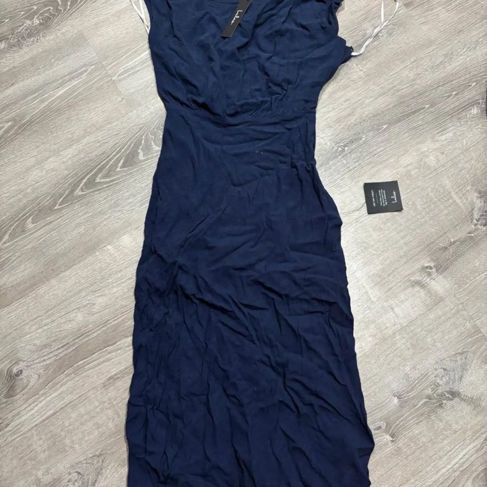 Lulu's One-Shoulder Midi Dress in Navy - Picture 4 of 4